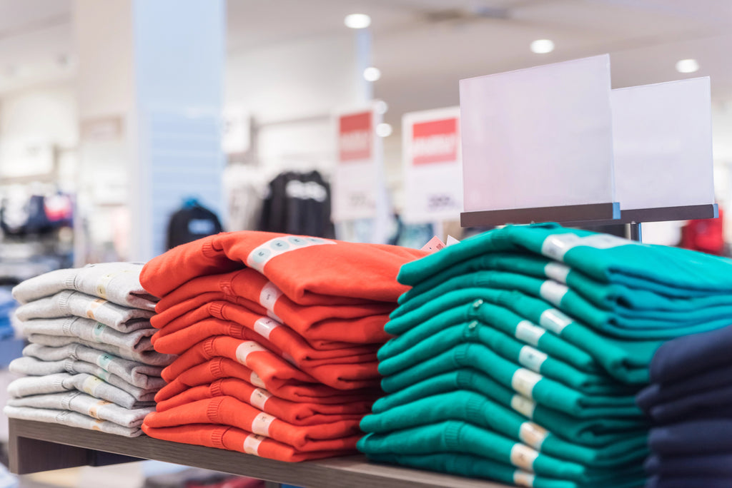 Wholesale T-Shirts vs. Retail T-Shirts: What’s the Difference?